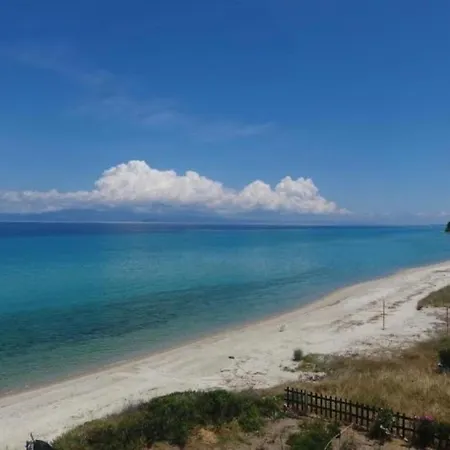 Vista - Beachfront, Garden, Amazing Sea View Villa Polychrono