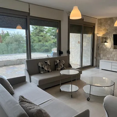 Vista - Beachfront, Garden, Amazing Sea View * Polychrono