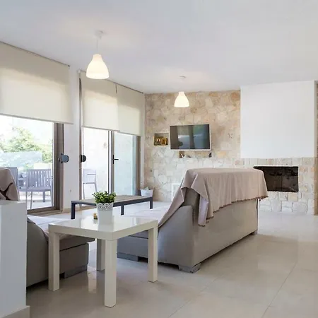 Vista - Beachfront, Garden, Amazing Sea View * Polychrono